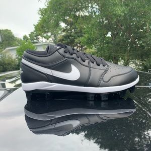 Jordan Retro 1 Low Baseball Cleats